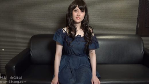 Beautiful Japan girl with white skin is 21 years old