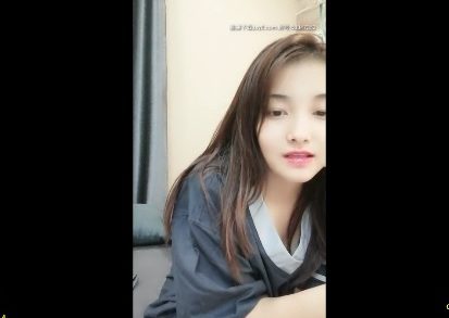 Chinese Schoolgirl having sex with sugardaddy