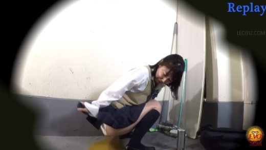 Beautiful Japan girl defecating in school