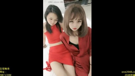 sexy Chinese girls makes you cum on bed