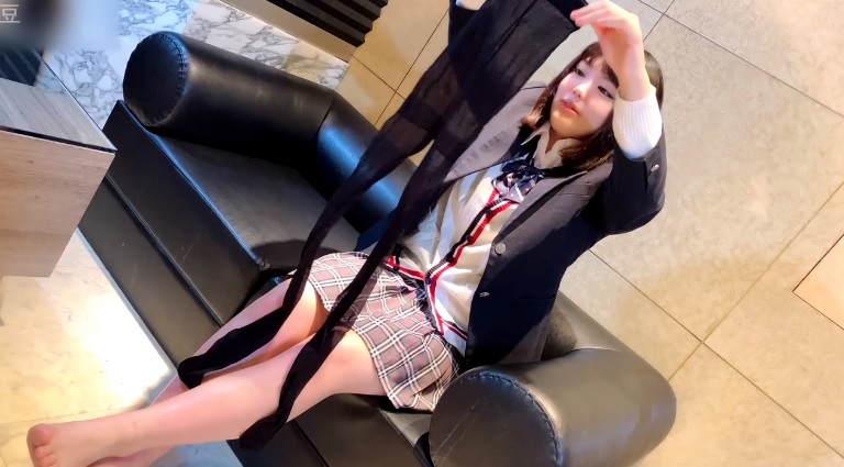 Japan schoolgirl pantyhose footjob